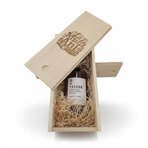 Pachet cadou Cutie Lemn Personalizata Yushan Signature Sherry Cask Taiwanese Whisky